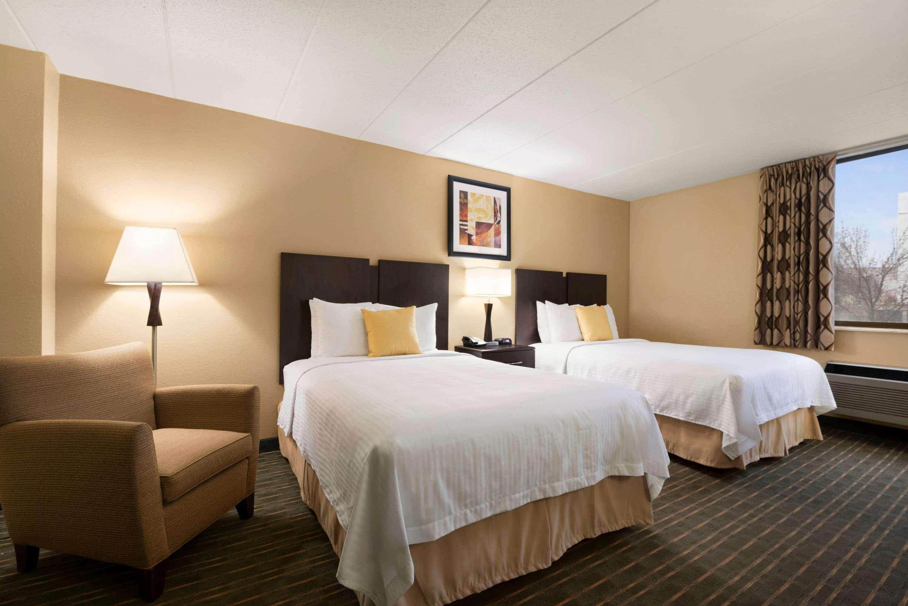 Days Hotel By Wyndham University Ave Se Minneapolis Exterior foto